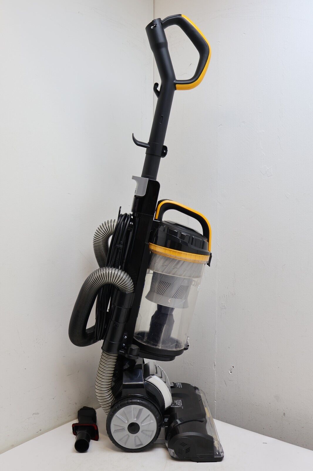 EUREKA Upright Vacuum Cleaner UEU610 (13998/A7B8)