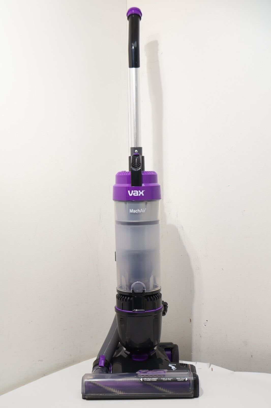 Vax Mach Air Upright Vacuum Cleaner Lightweight 820W UCA1GEV1 (14949/A1B2)