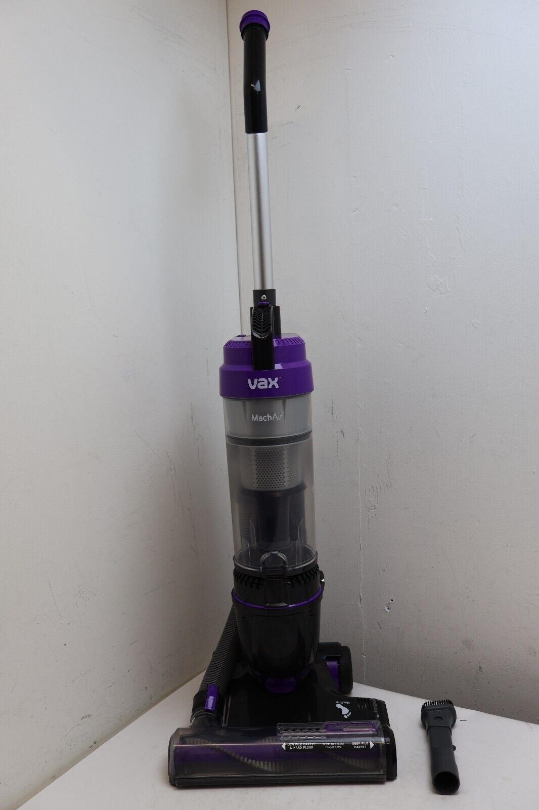 Vax Mach Air Upright Vacuum Cleaner Lightweight 820W UCA1GEV1 (13821/A6B4)