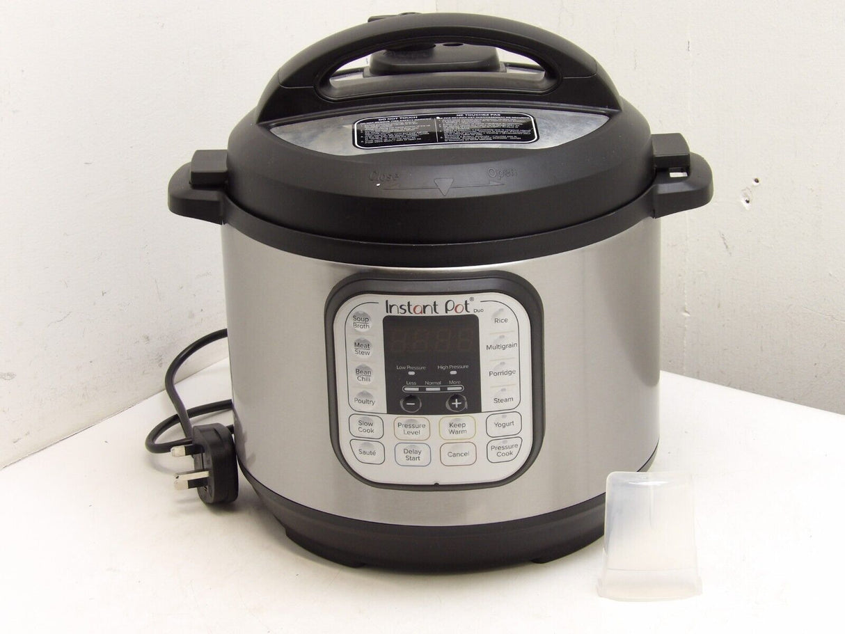 Instant Pot Pressure Cooker DUO 60 Duo 7-in-1 Smart Cooker 5.7L (13330/A3B6)