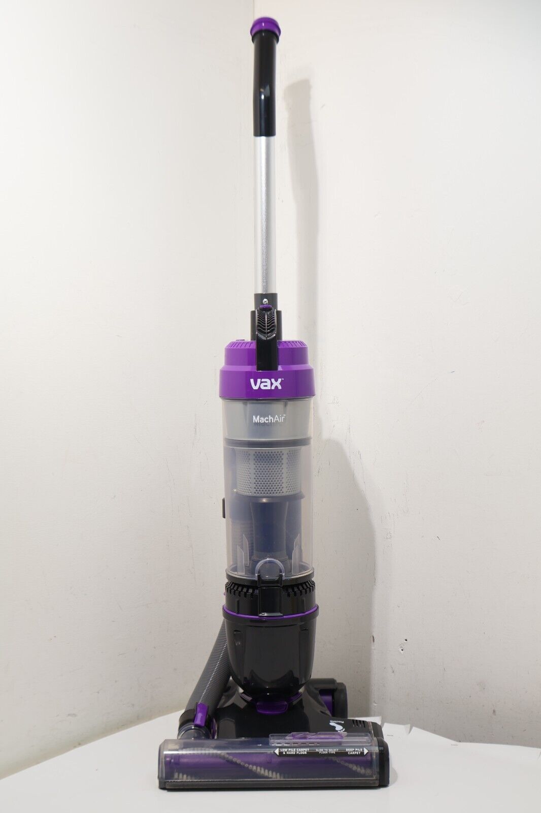 Vax Mach Air Upright Vacuum Cleaner Lightweight 820W UCA1GEV1 (14944/A2B2)