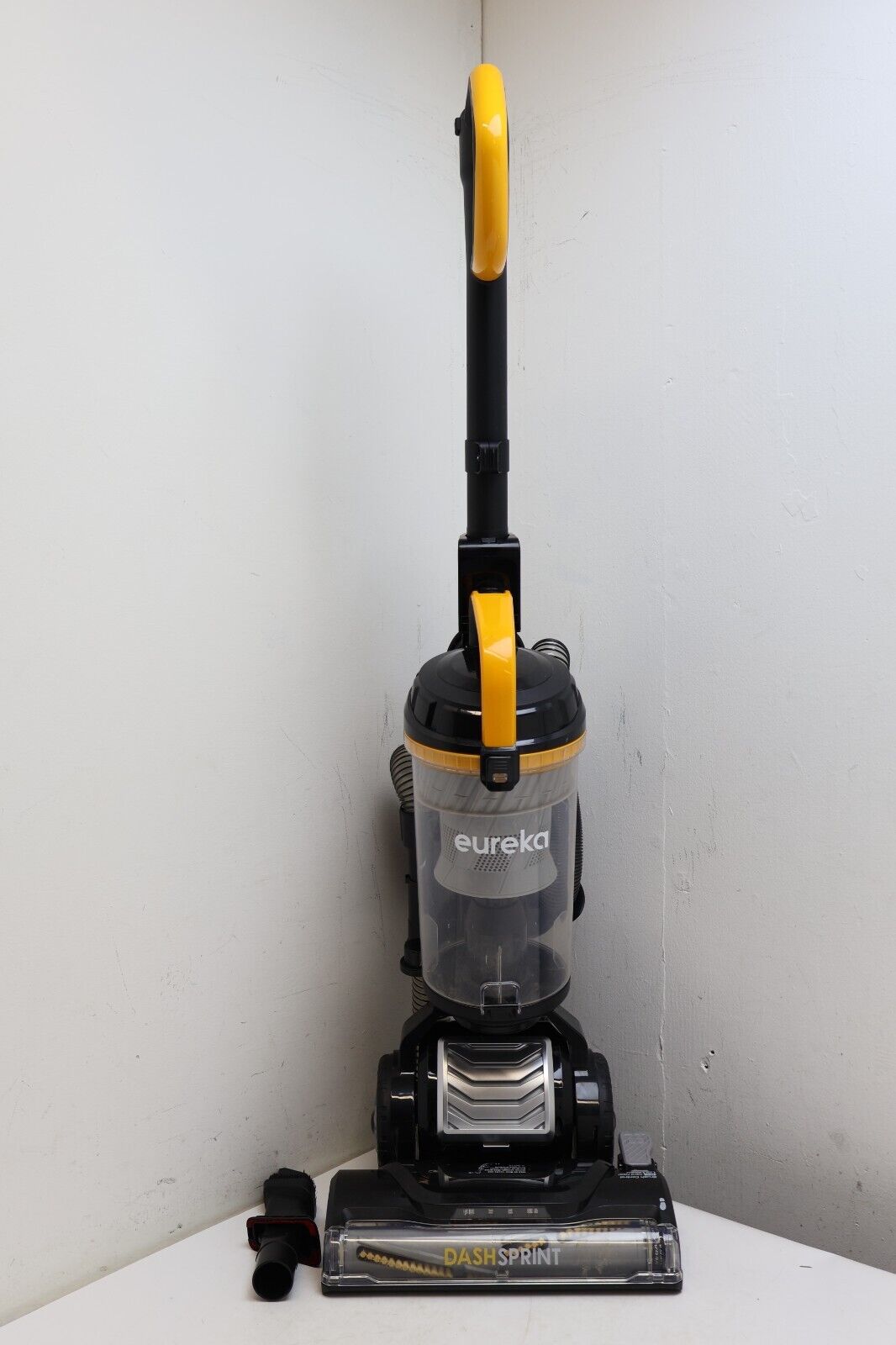 EUREKA Upright Vacuum Cleaner UEU610 (13998/A7B8)